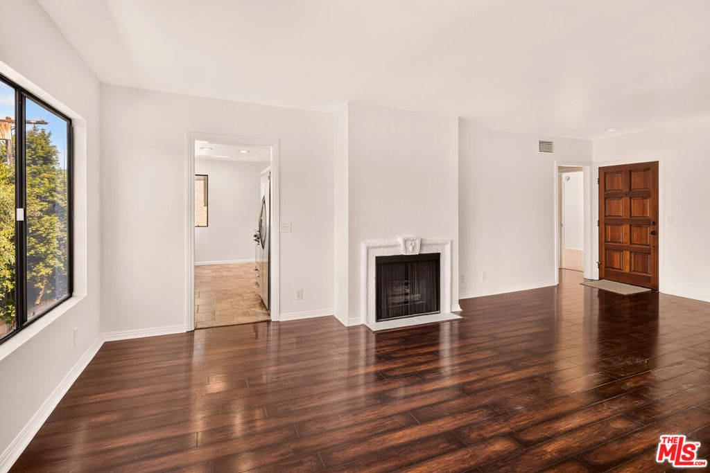 3271 Sawtelle Boulevard 204 Property Photo 5