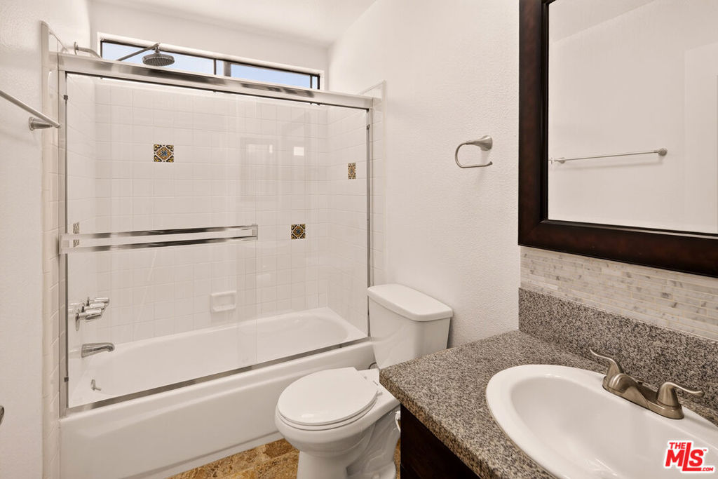 3271 Sawtelle Boulevard 204 Property Photo 18