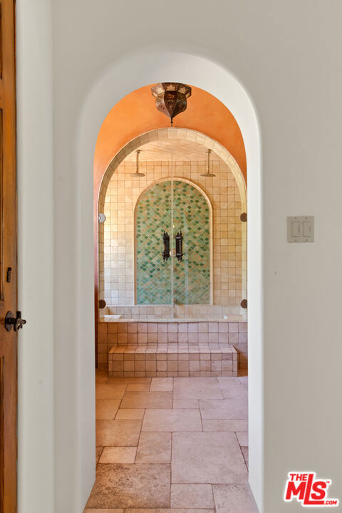 1407 N Beverly Drive Property Photo 37