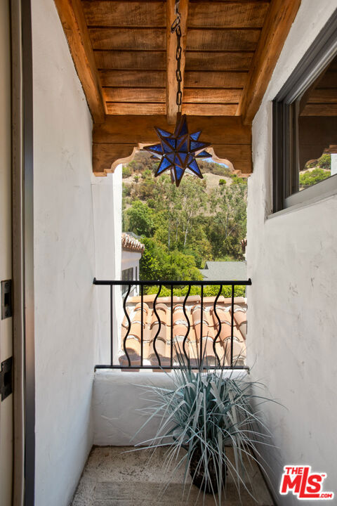 1407 N Beverly Drive Property Photo 41