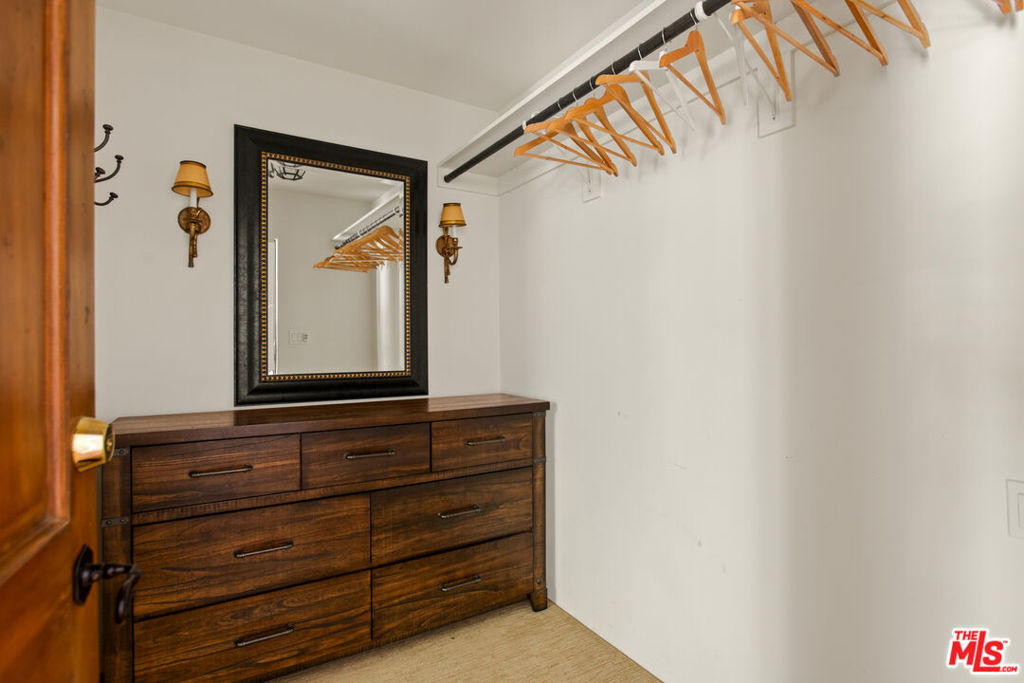 1407 N Beverly Drive Property Photo 47
