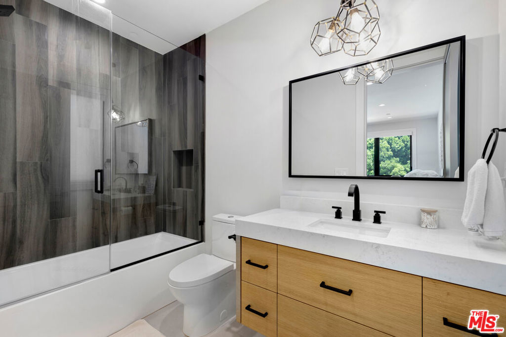 17361 W Amina Place Property Photo 22