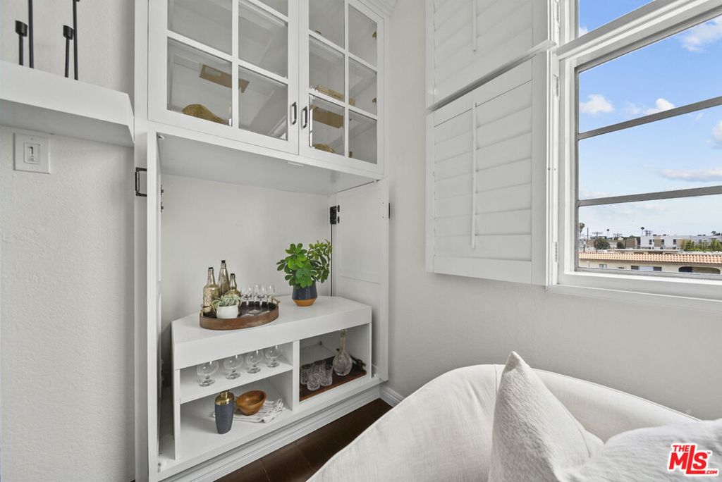 12515 Pacific Avenue 208 Property Photo 5