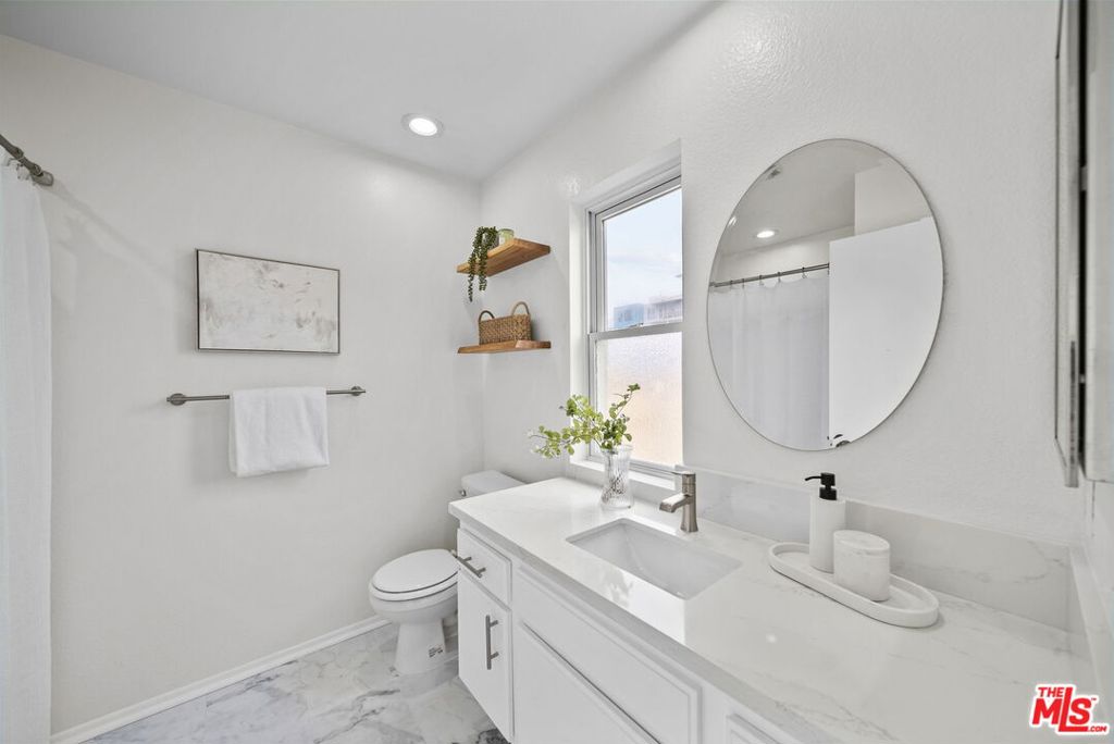 12515 Pacific Avenue 208 Property Photo 22