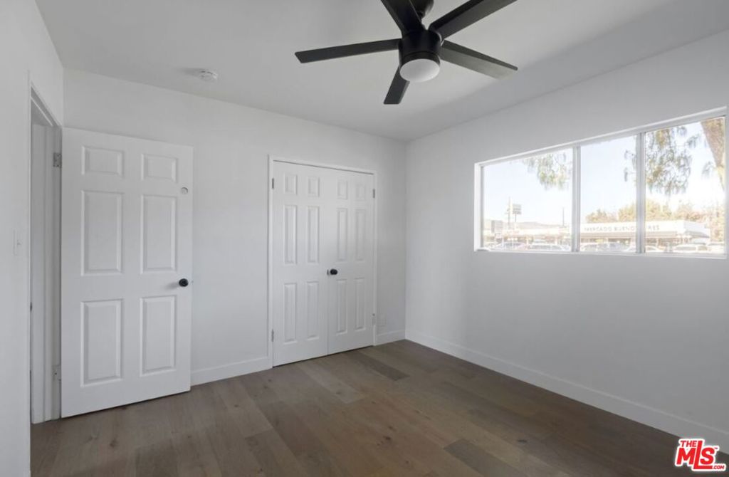 16130 Devonshire Street Property Photo 6