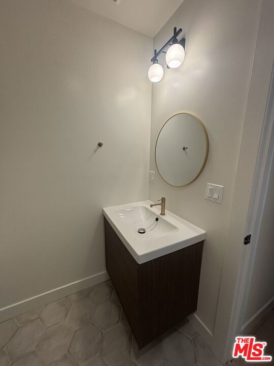 16130 Devonshire Street Property Photo 15