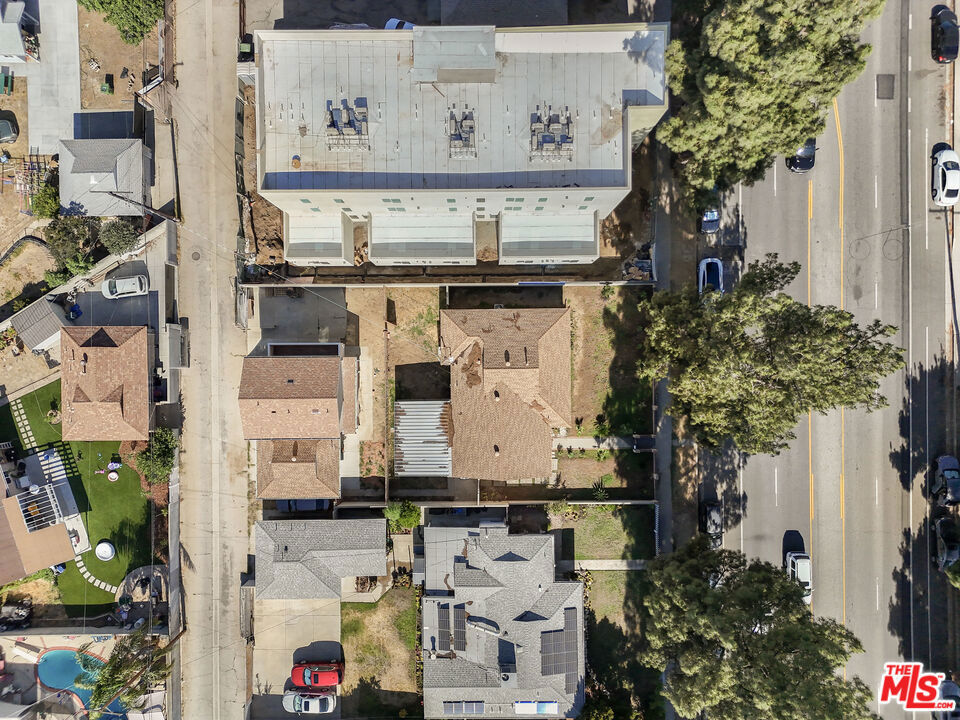 16130 Devonshire Street Property Photo 24