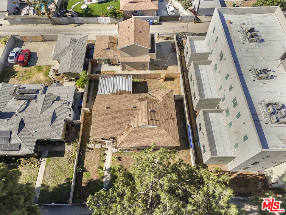 16130 Devonshire Street Property Photo 25