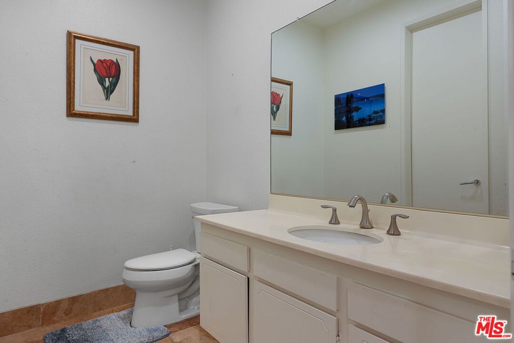 4949 Genesta Avenue 111 Property Photo 10