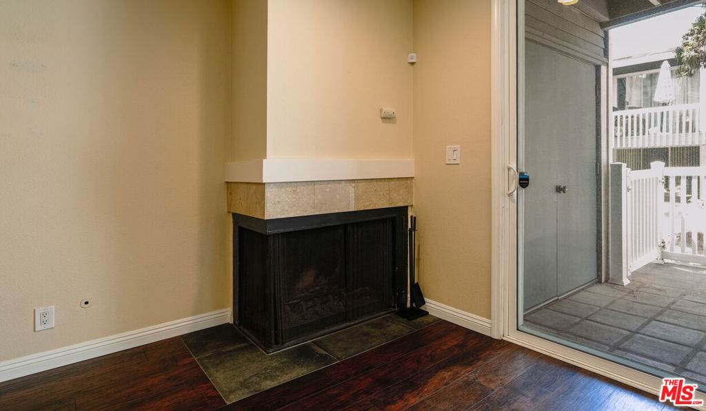25595 Pine Creek Lane Property Photo 7
