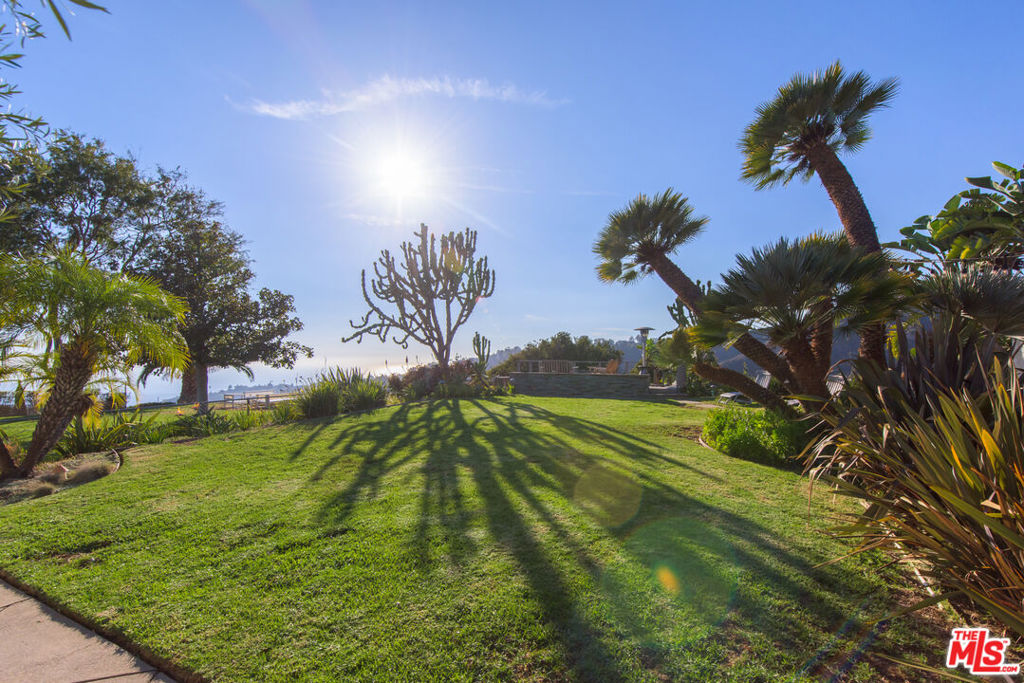 843 Enchanted Way Property Photo 4