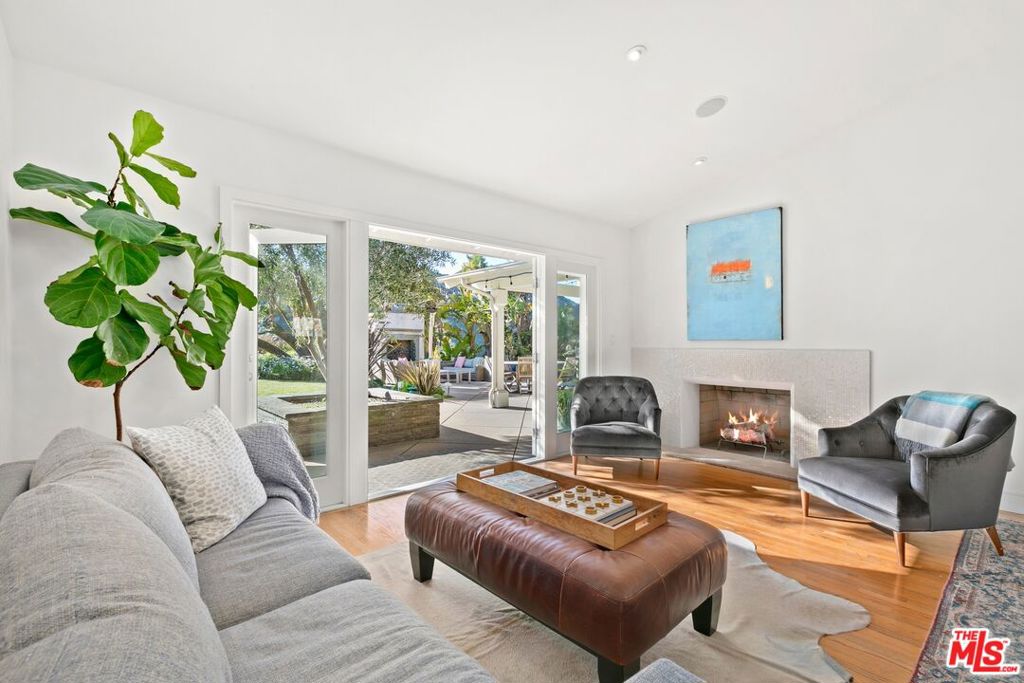 843 Enchanted Way Property Photo 12
