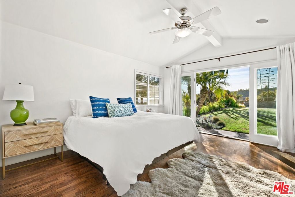 843 Enchanted Way Property Photo 15