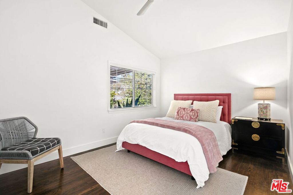 843 Enchanted Way Property Photo 21