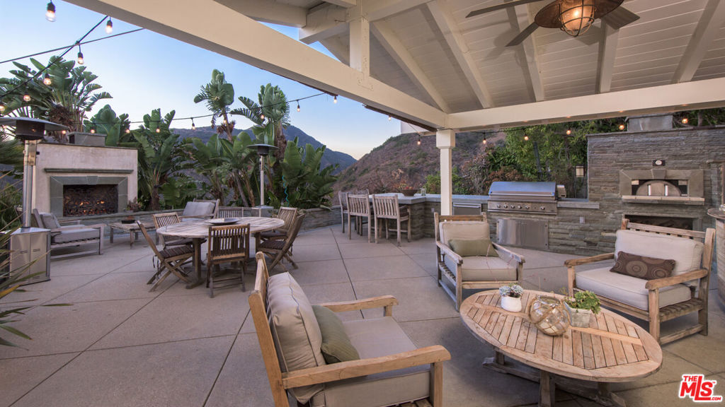 843 Enchanted Way Property Photo 24