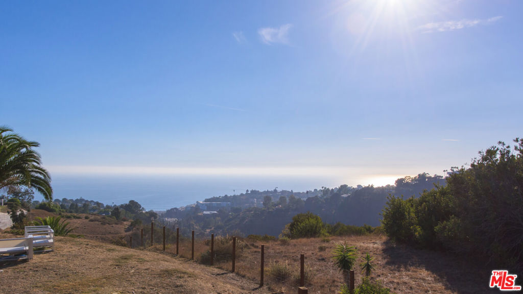 843 Enchanted Way Property Photo 27