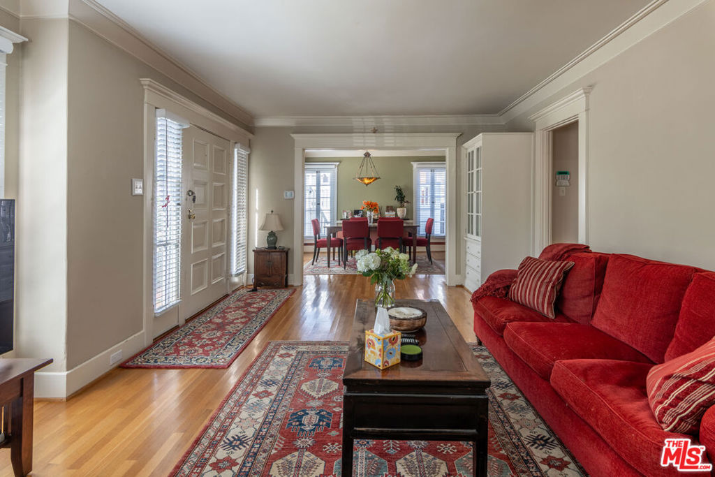 880 Wellesley Avenue Property Photo 7