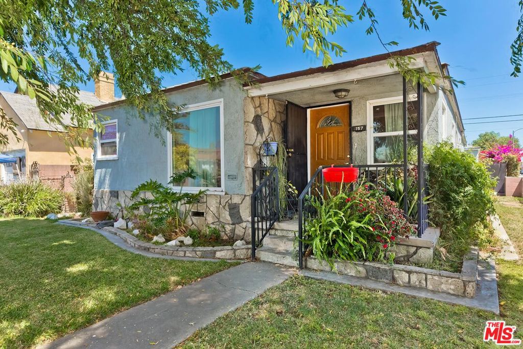 157 E 102nd Street Property Photo