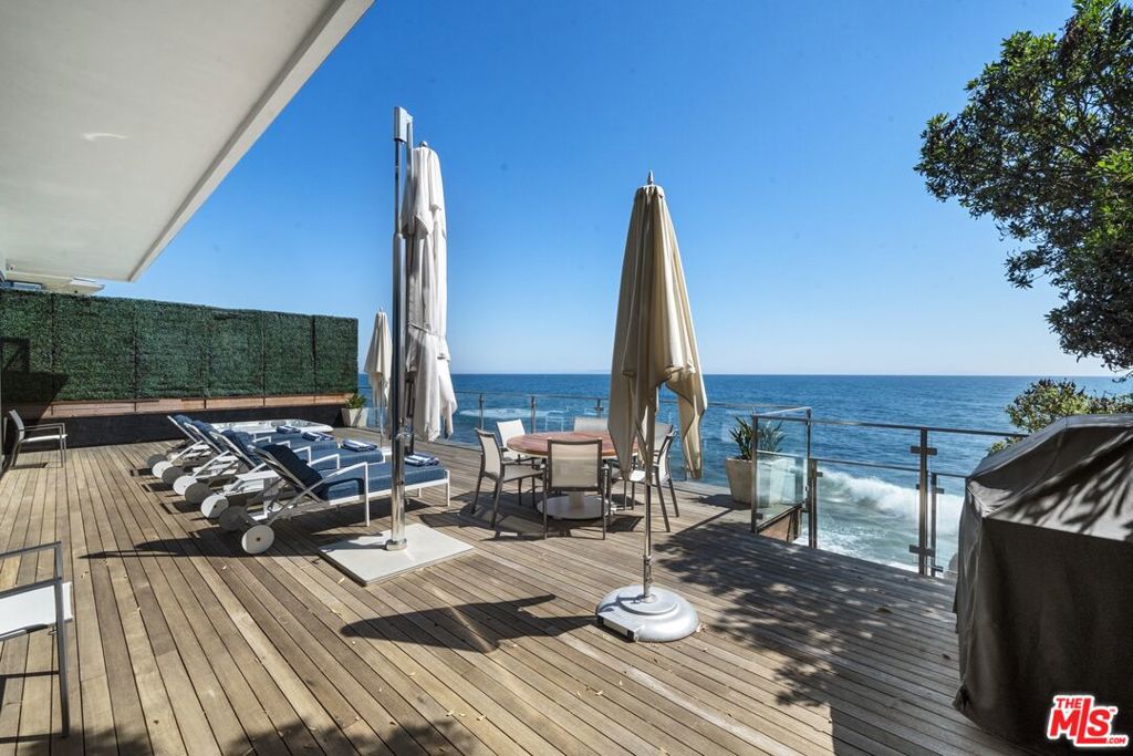 24380 Malibu Road Property Photo 19