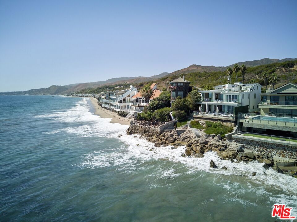 24380 Malibu Road Property Photo 21
