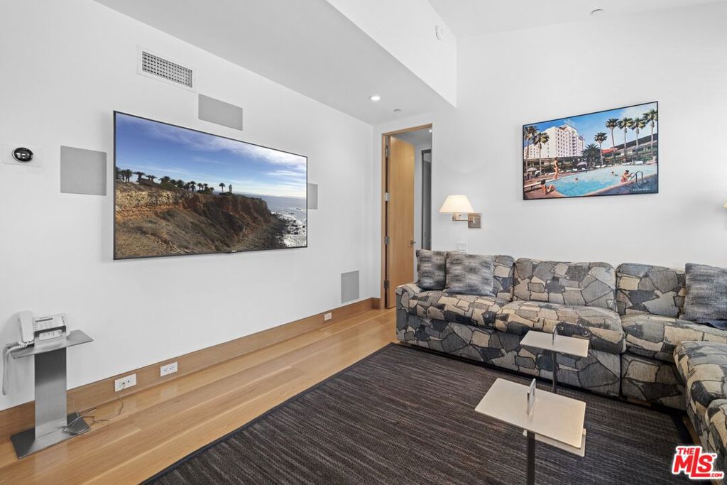 24380 Malibu Road Property Photo 34