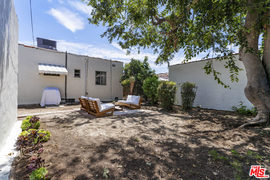585 N Irving Boulevard Property Photo 40