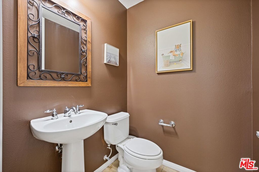 4375 W Avenue M11 Property Photo 32