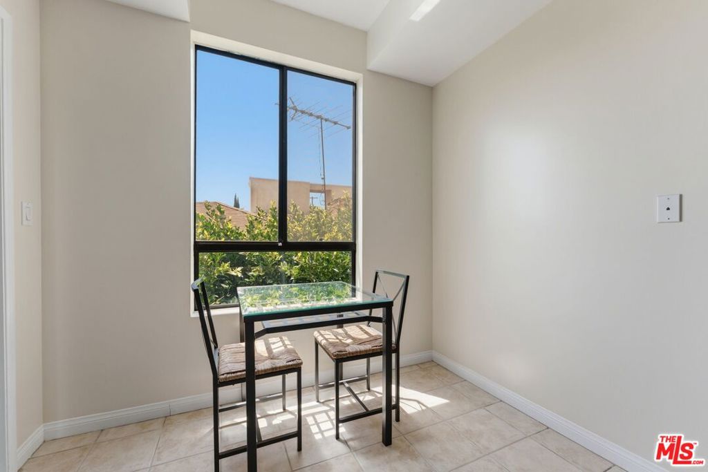 1315 Roxbury Drive 201 Property Photo 15