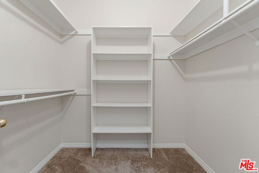 1315 Roxbury Drive 201 Property Photo 19