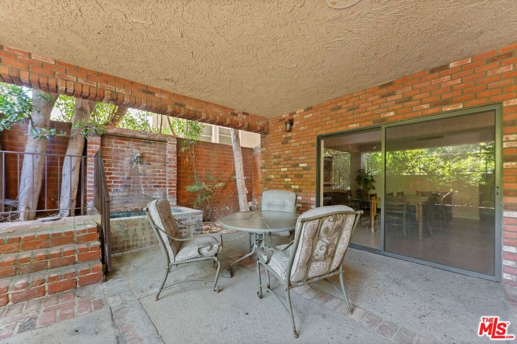 1315 Roxbury Drive 201 Property Photo 30