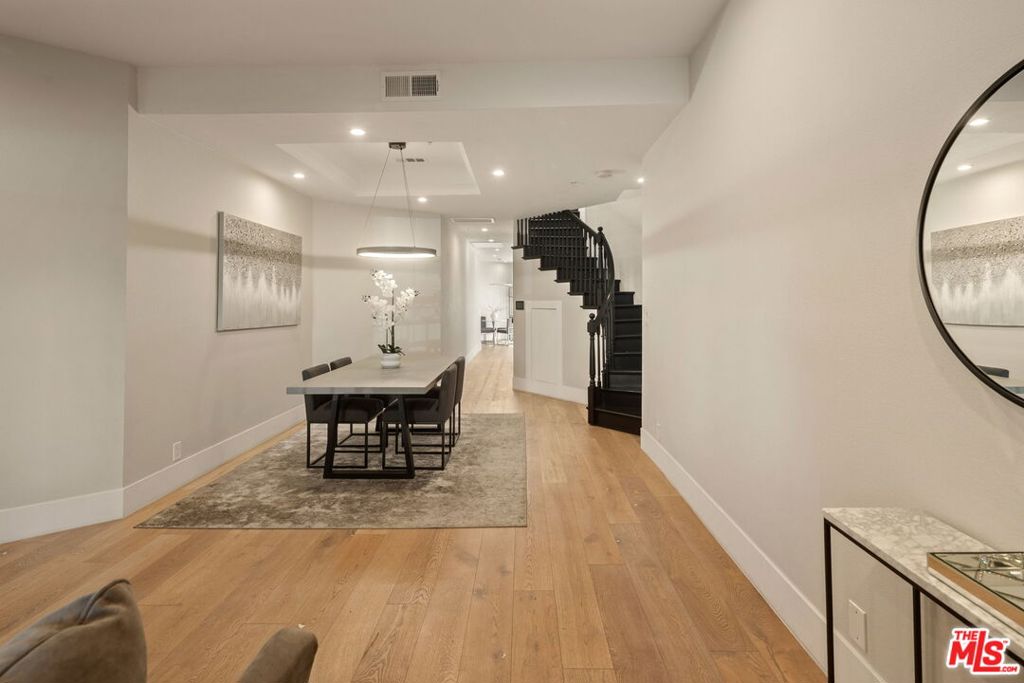 241 S Lasky Drive Property Photo 2