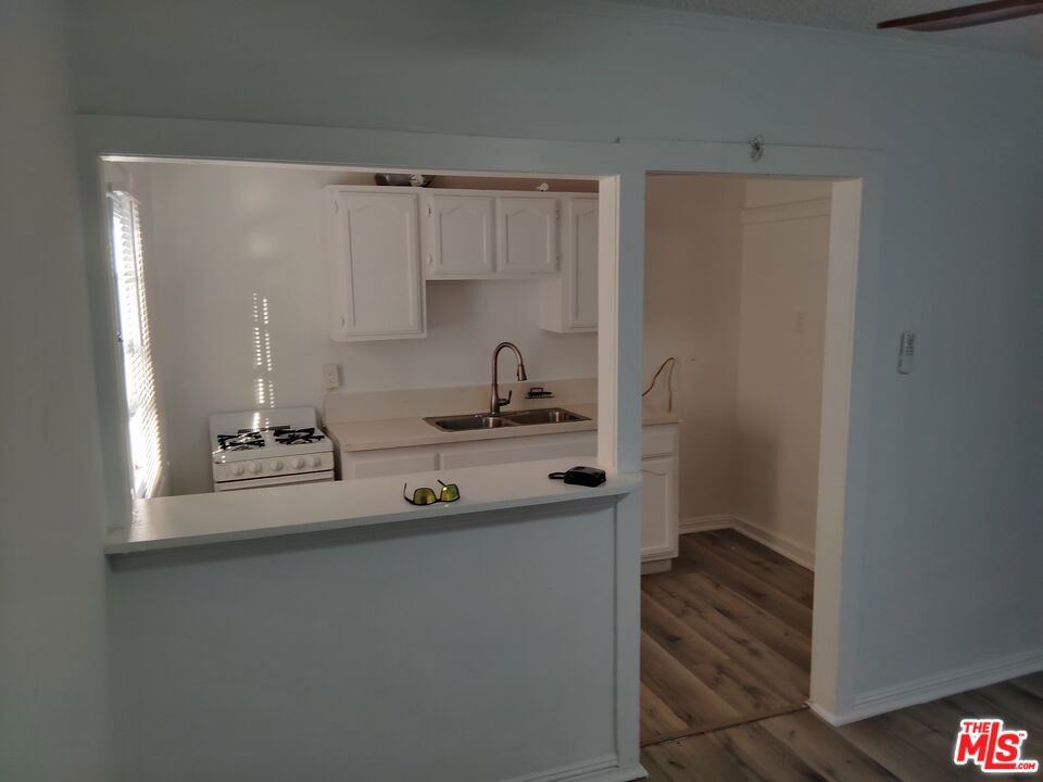 223 E 74th Street Property Photo 9