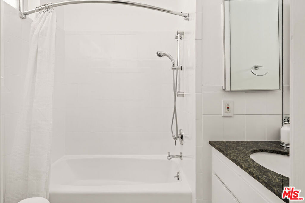 1127 9th Street 103 Property Photo 27