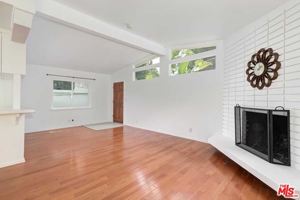 8531 Walnut Drive Property Photo 3