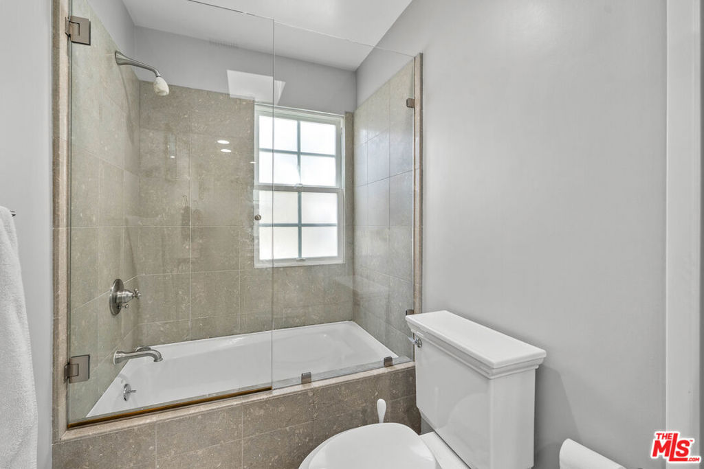 3614 Malibu Country Drive Property Photo 20