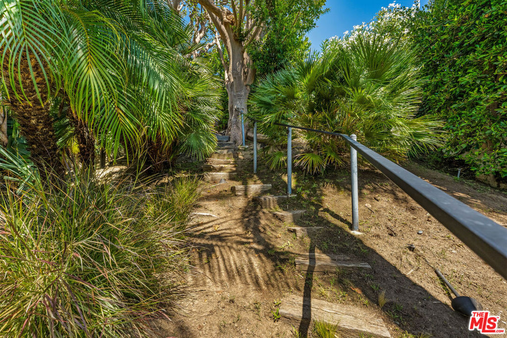 3614 Malibu Country Drive Property Photo 28