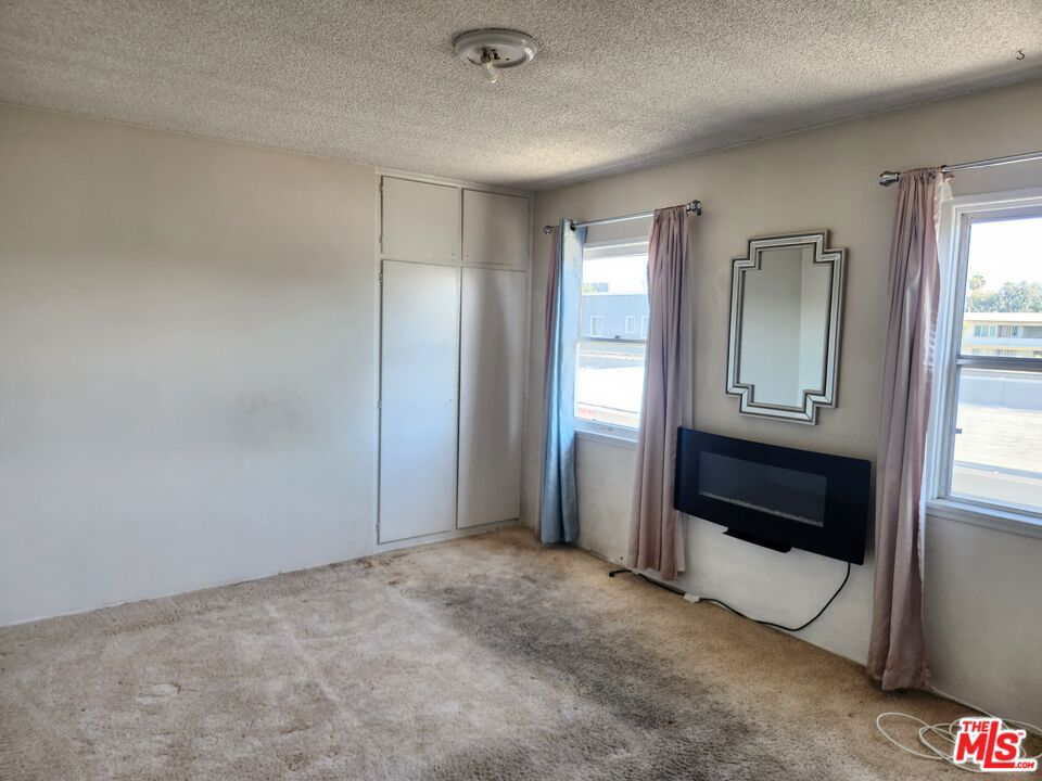 5727 Clemson Street Property Photo 8