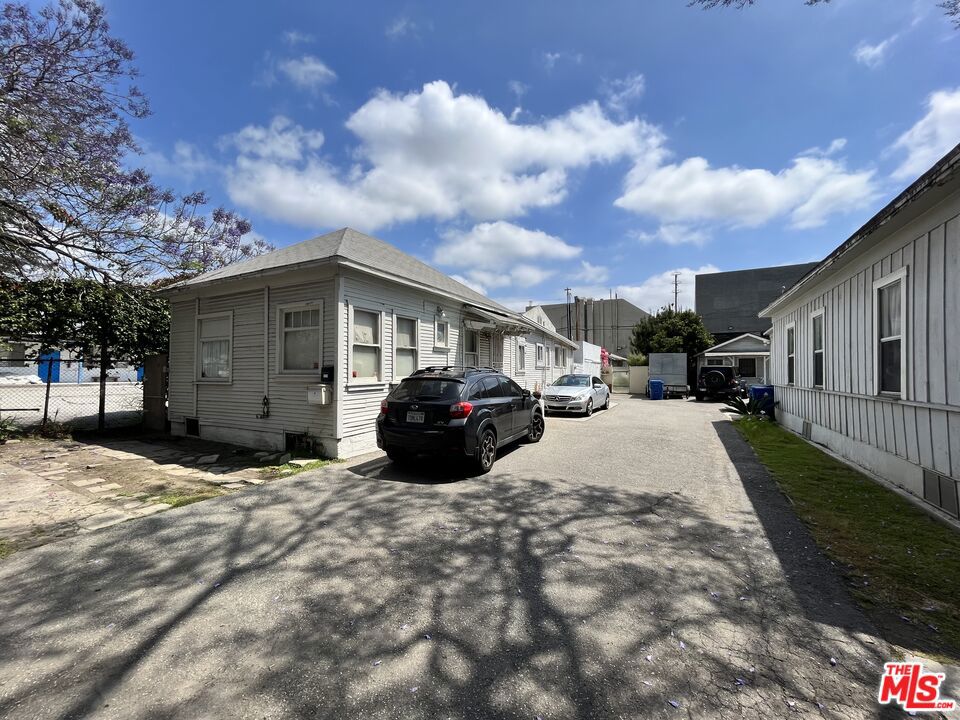 2126 Corinth Avenue Property Photo 12