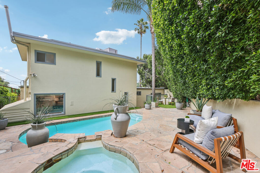 8715 Sunset Plaza Terrace Property Photo 28