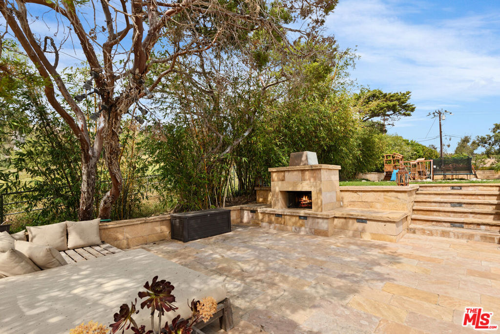 27409 Pacific Coast Highway Property Photo 5