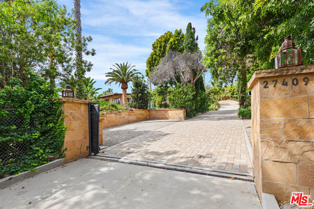 27409 Pacific Coast Highway Property Photo 7