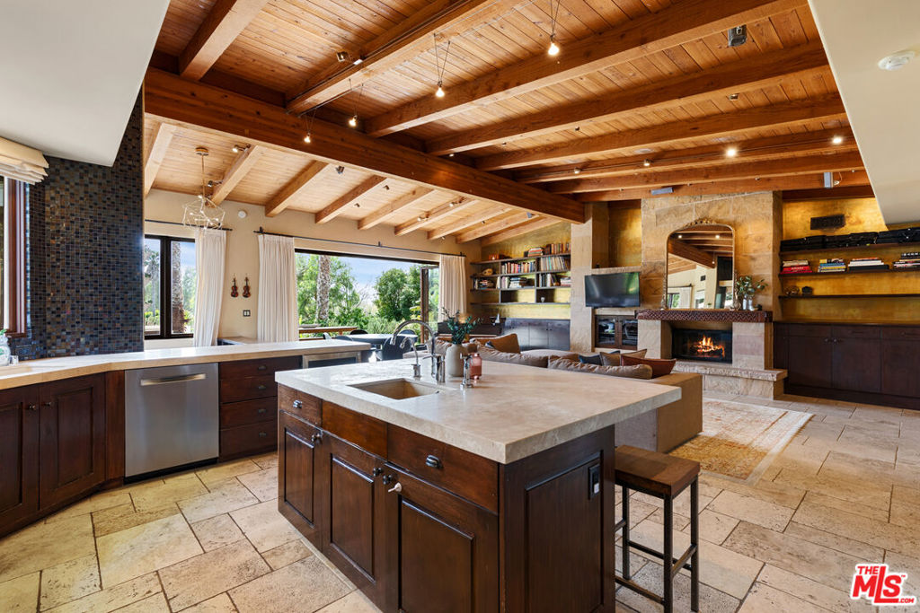 27409 Pacific Coast Highway Property Photo 14