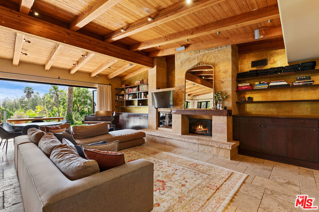 27409 Pacific Coast Highway Property Photo 16