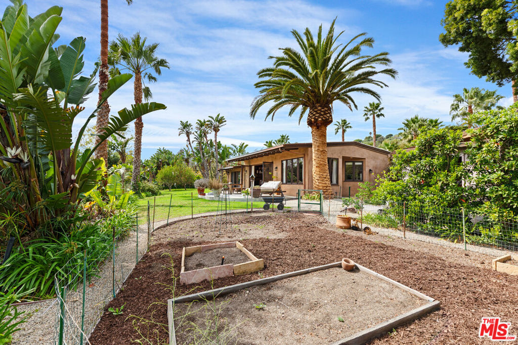 27409 Pacific Coast Highway Property Photo 19