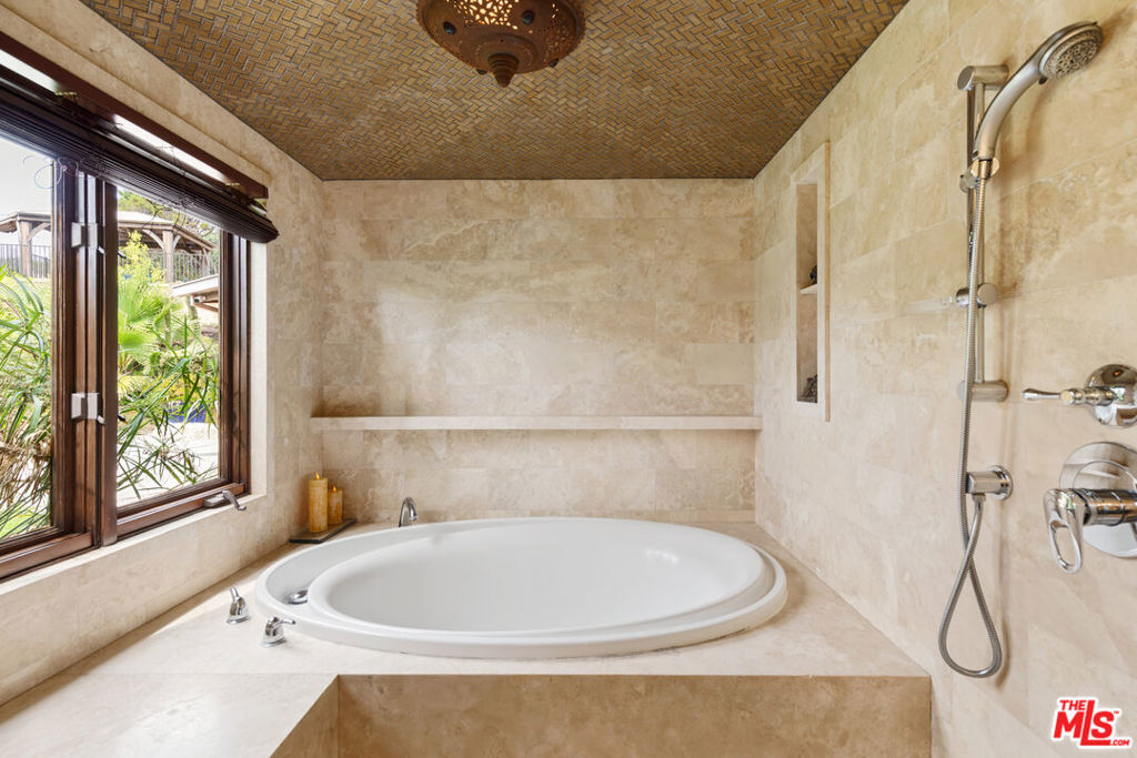 27409 Pacific Coast Highway Property Photo 24