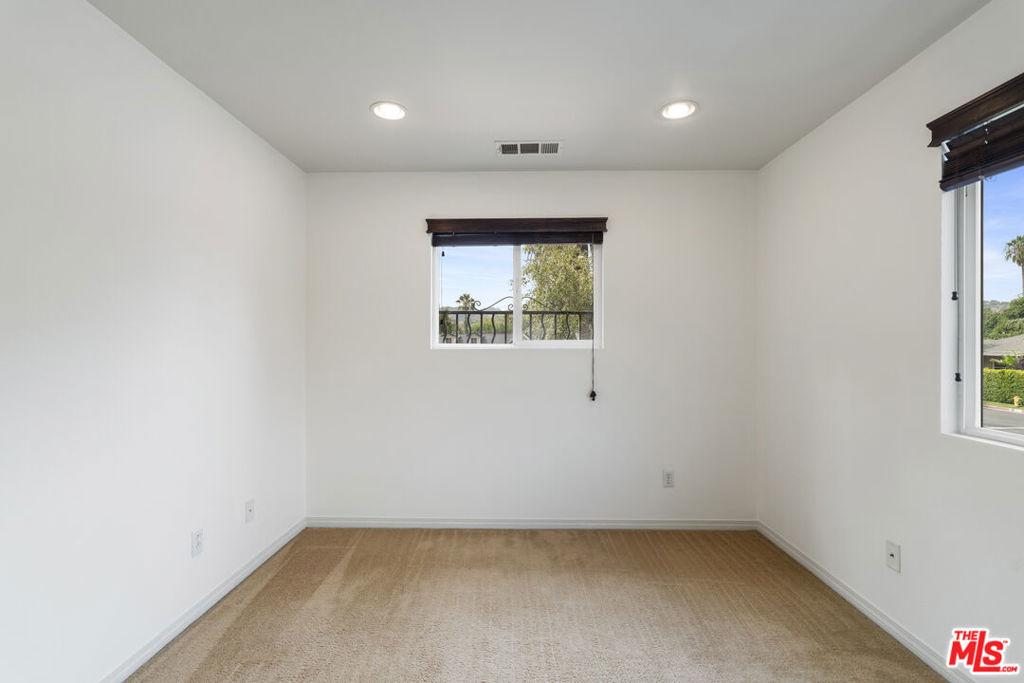 14321 Hortense Street Property Photo 33