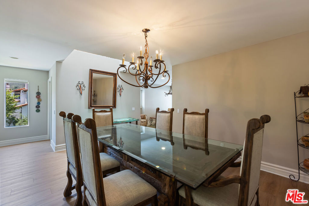 1541 Palisades Drive Property Photo 18