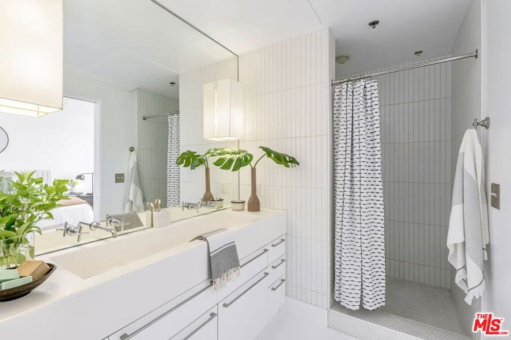 6253 Hollywood Boulevard 1202 Property Photo 16