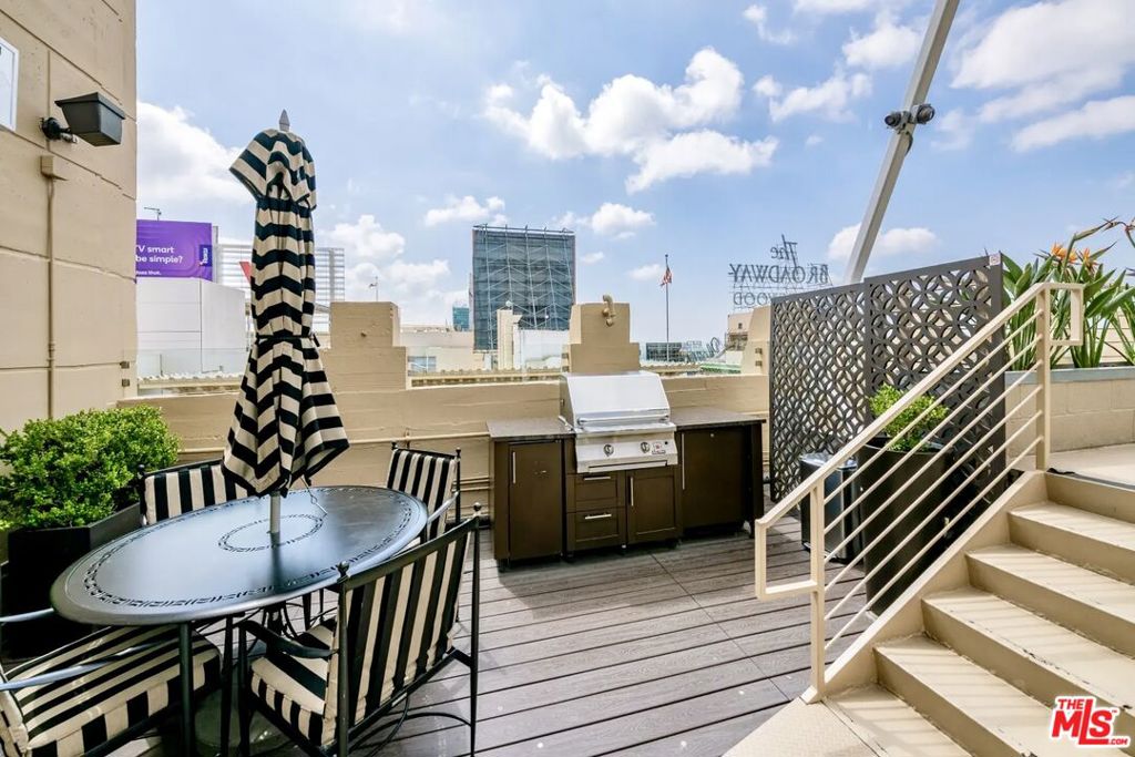 6253 Hollywood Boulevard 1202 Property Photo 22