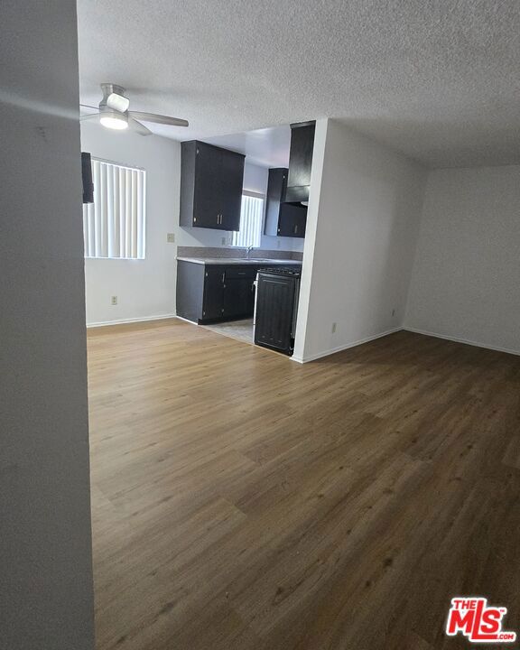 2219 S Crenshaw Boulevard 5 Property Photo 4
